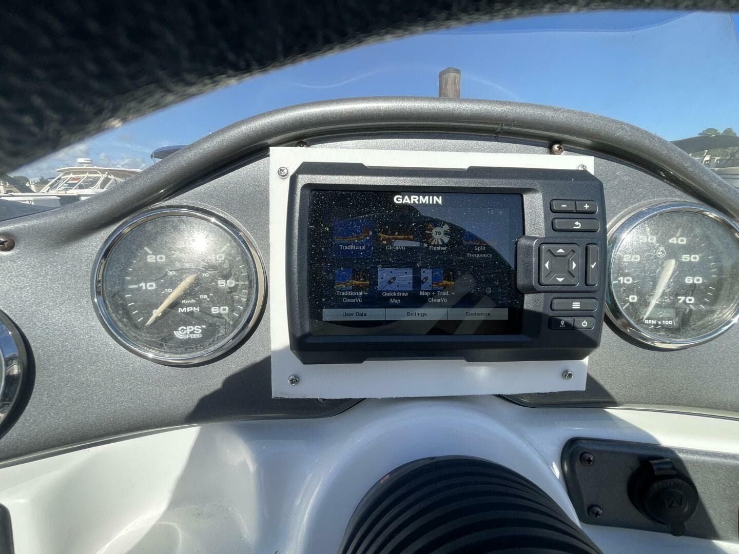 2917 Hurricane Sundeck Sport 202 OB — photo 32