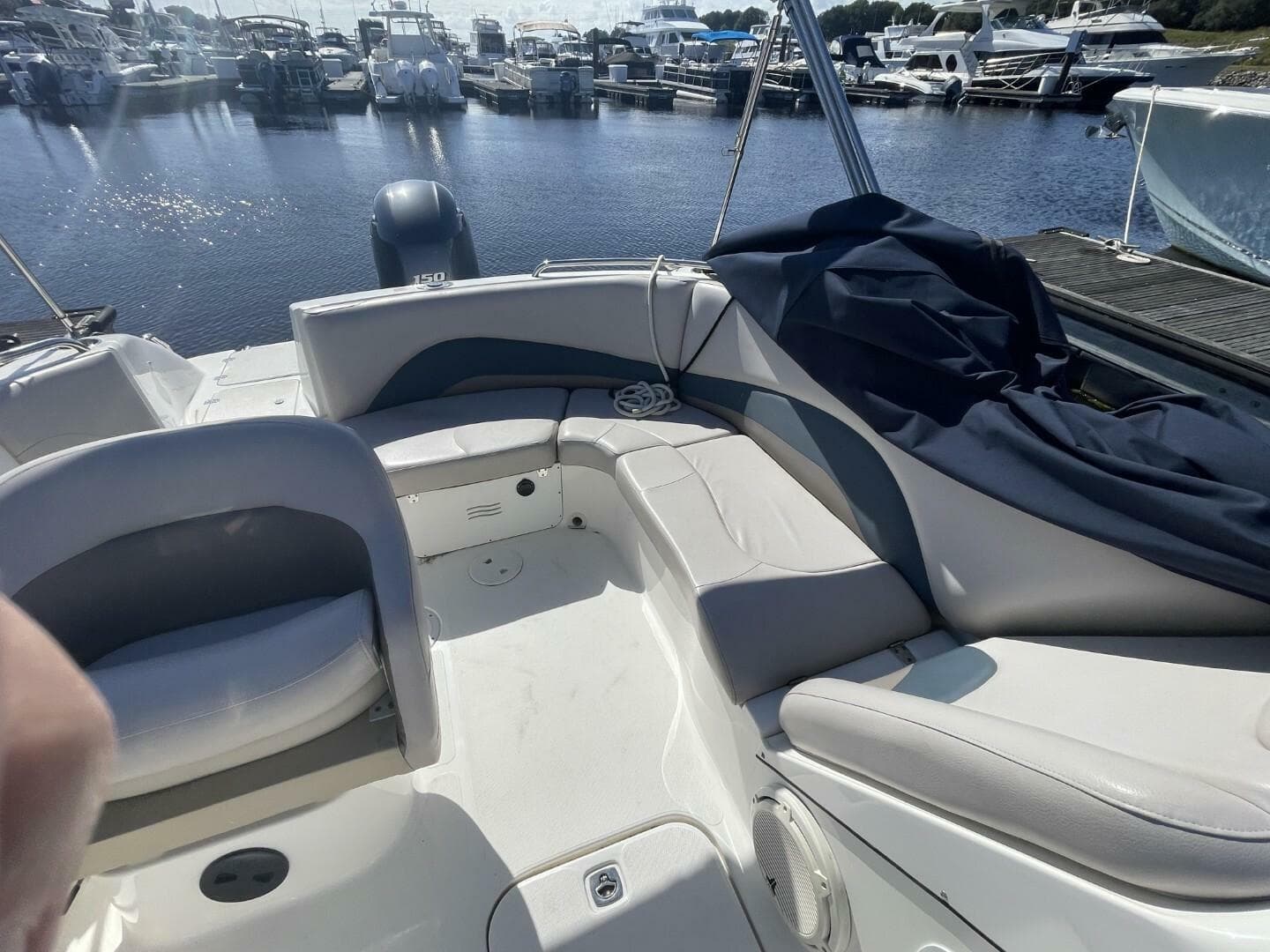 2917 Hurricane Sundeck Sport 202 OB — photo 16