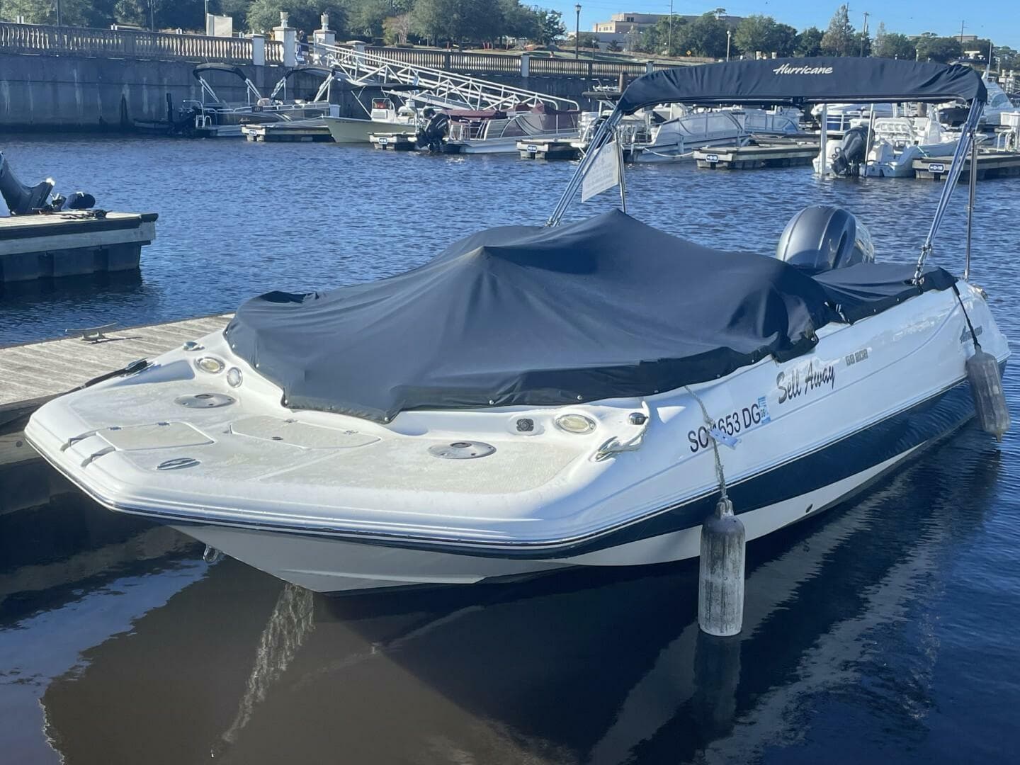 2917 Hurricane Sundeck Sport 202 OB — photo 7