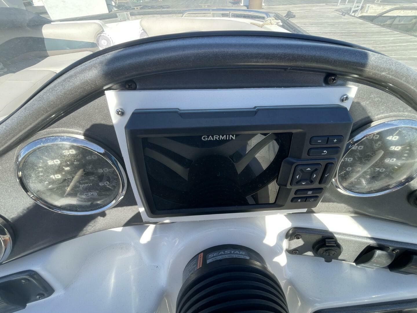 2917 Hurricane Sundeck Sport 202 OB — photo 30