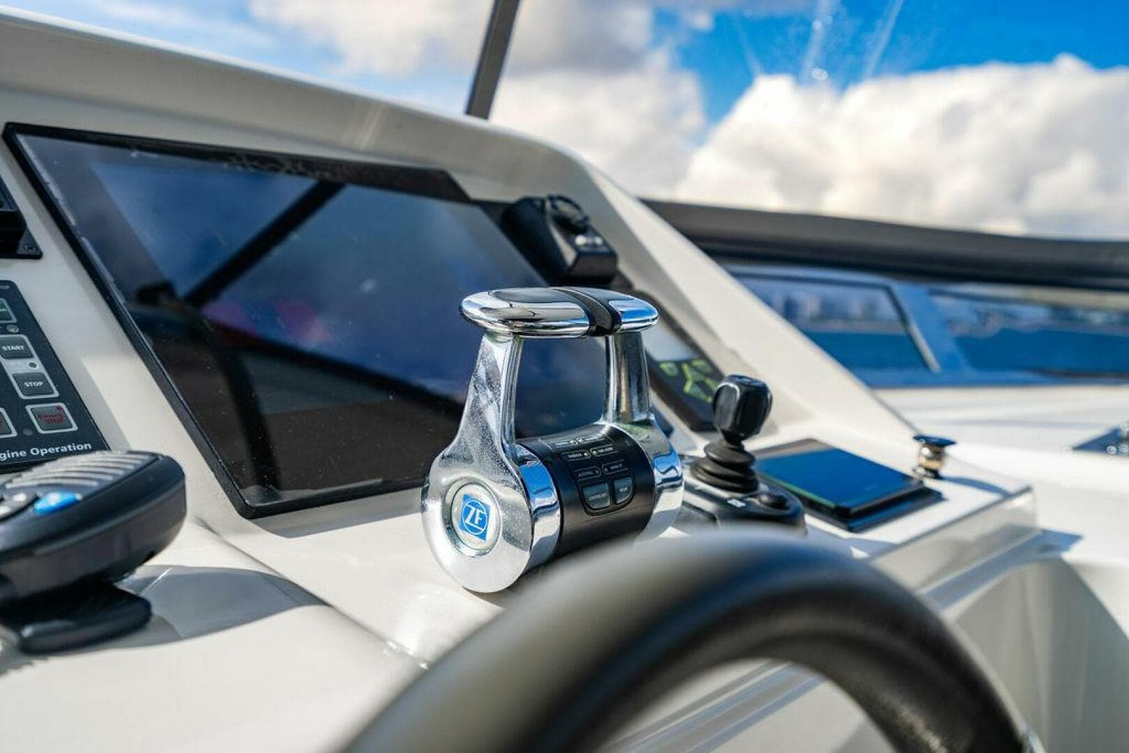 2013 Lanzarote 73 Custom M/y — photo 35