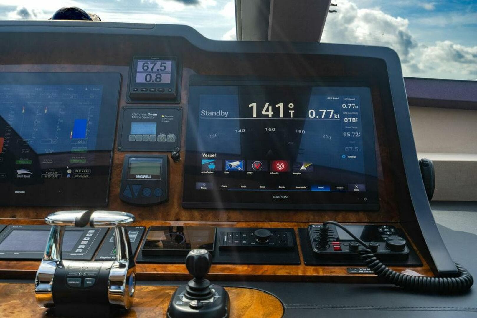 2013 Lanzarote 73 Custom M/y — photo 59