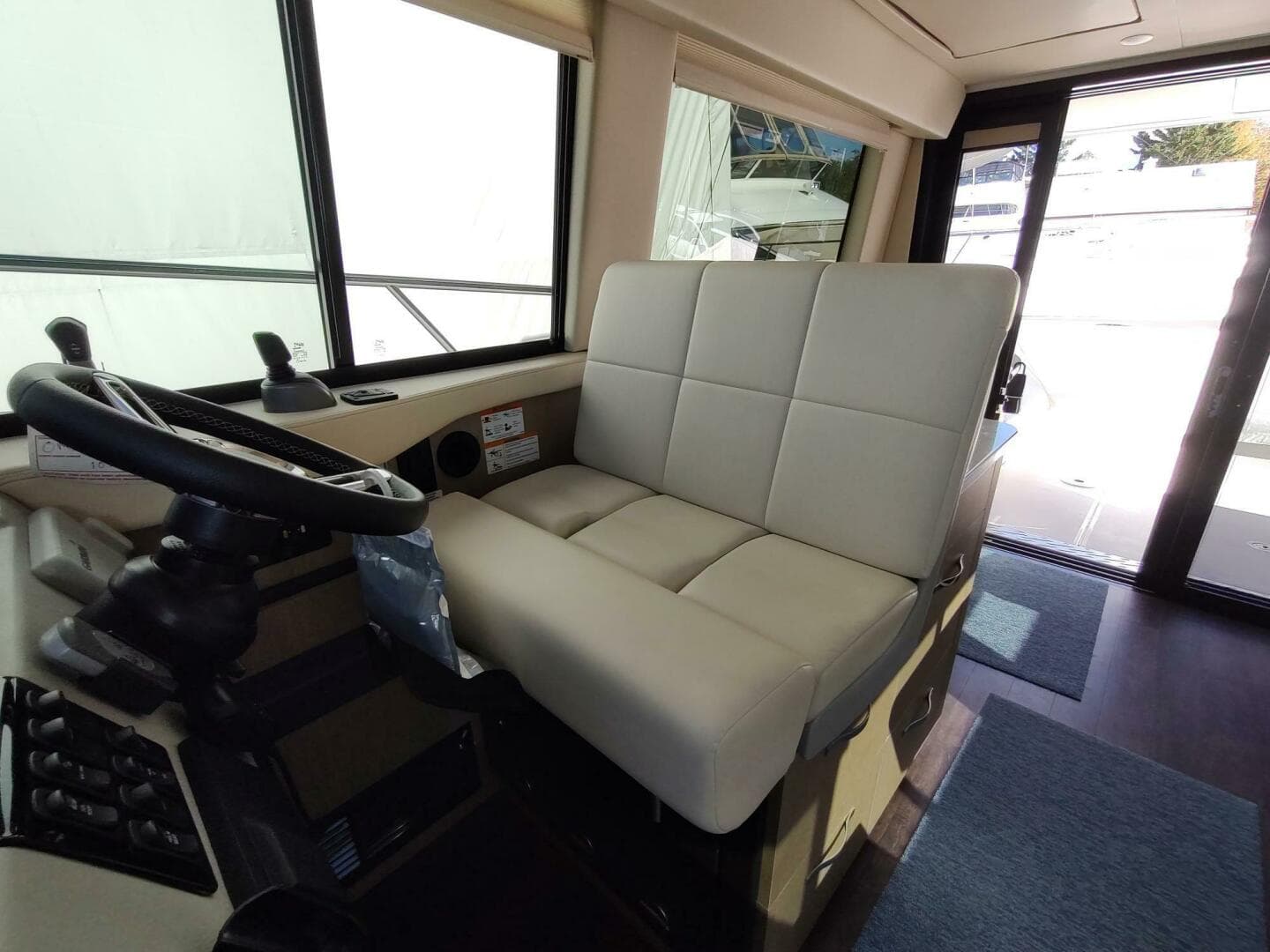 2021 Regal 42 Fly — photo 41