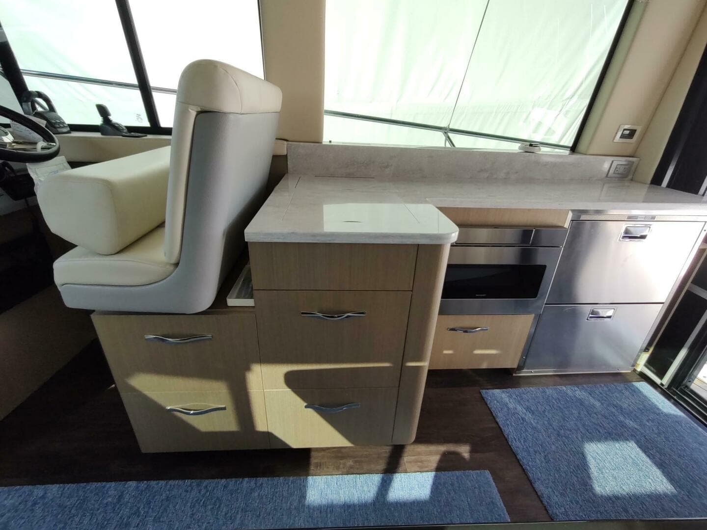 2021 Regal 42 Fly — photo 44