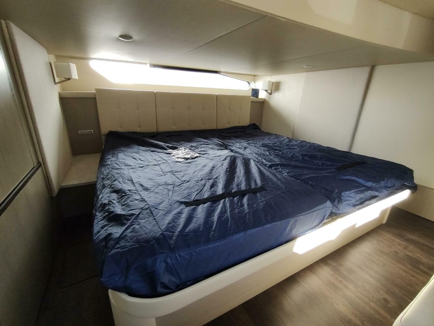 2021 Regal 42 Fly — photo 66