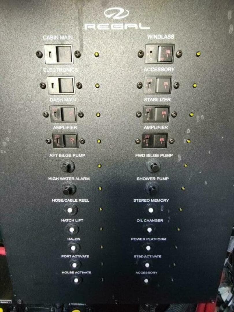 2021 Regal 42 Fly — photo 92