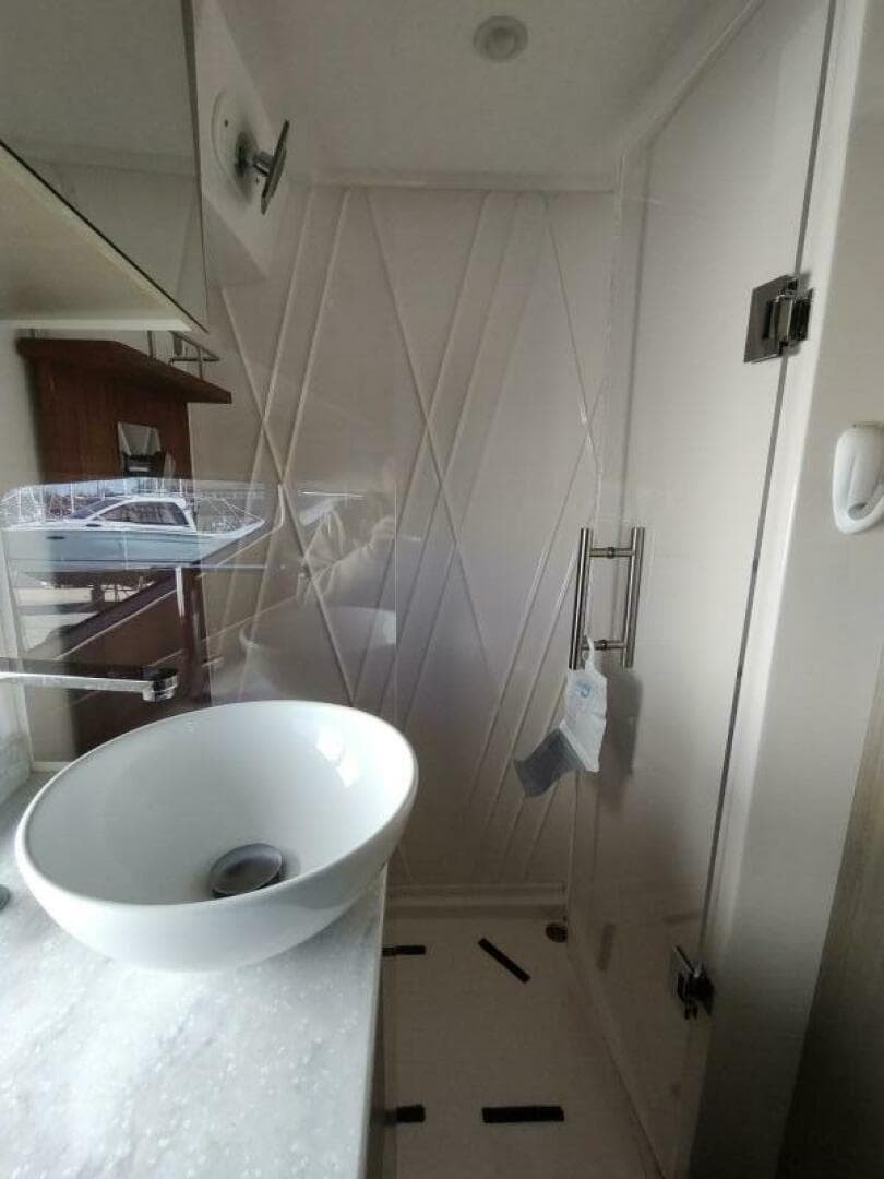 2021 Regal 42 Fly — photo 58