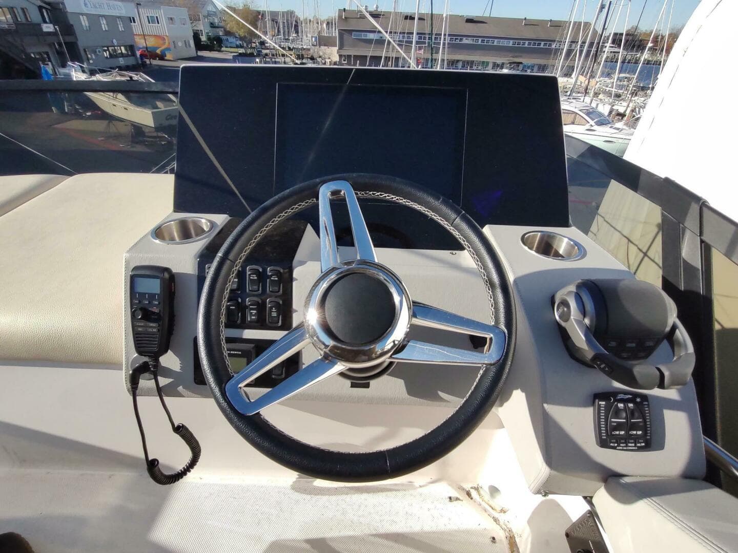 2021 Regal 42 Fly — photo 25