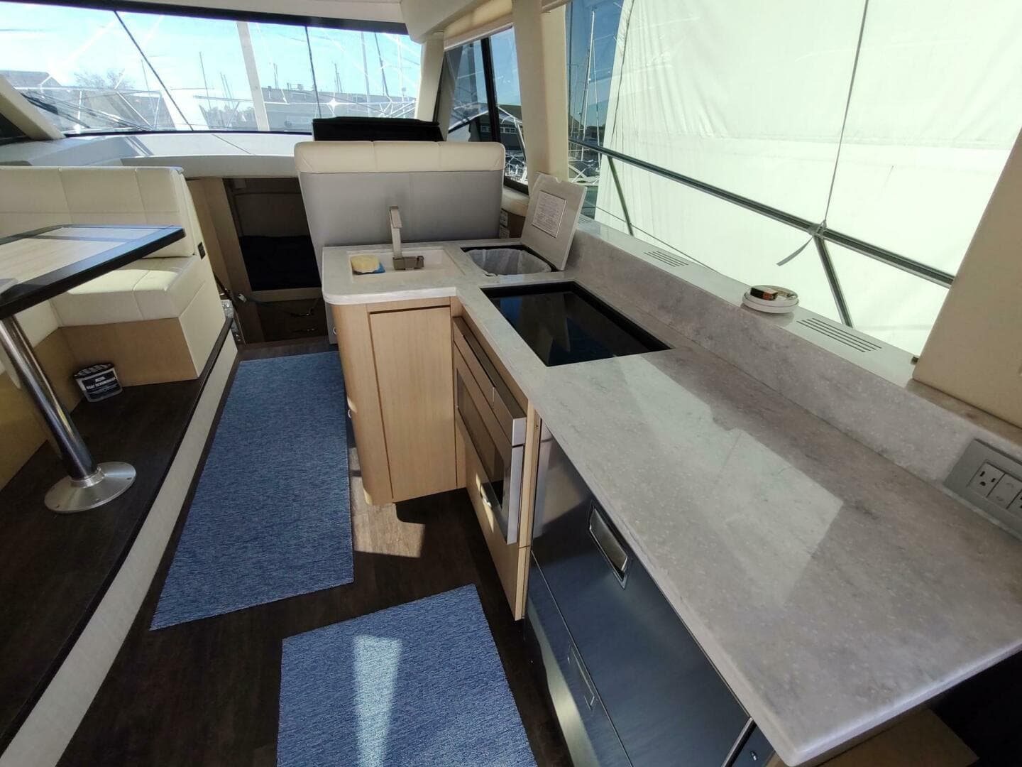 2021 Regal 42 Fly — photo 45