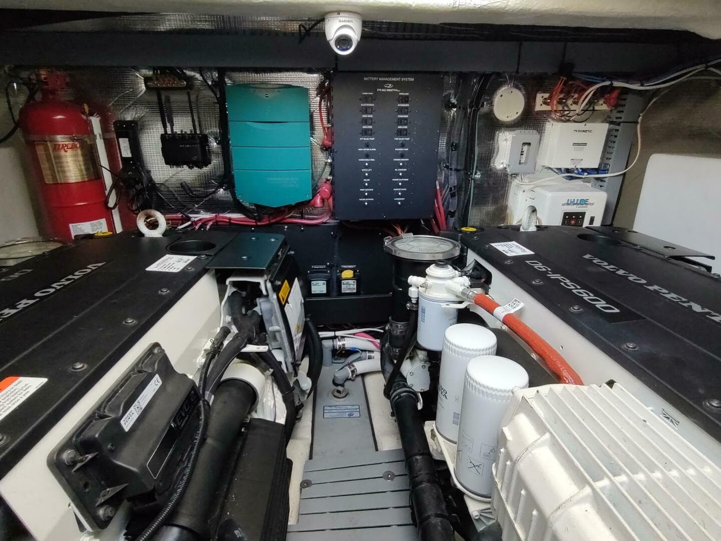 2021 Regal 42 Fly — photo 79