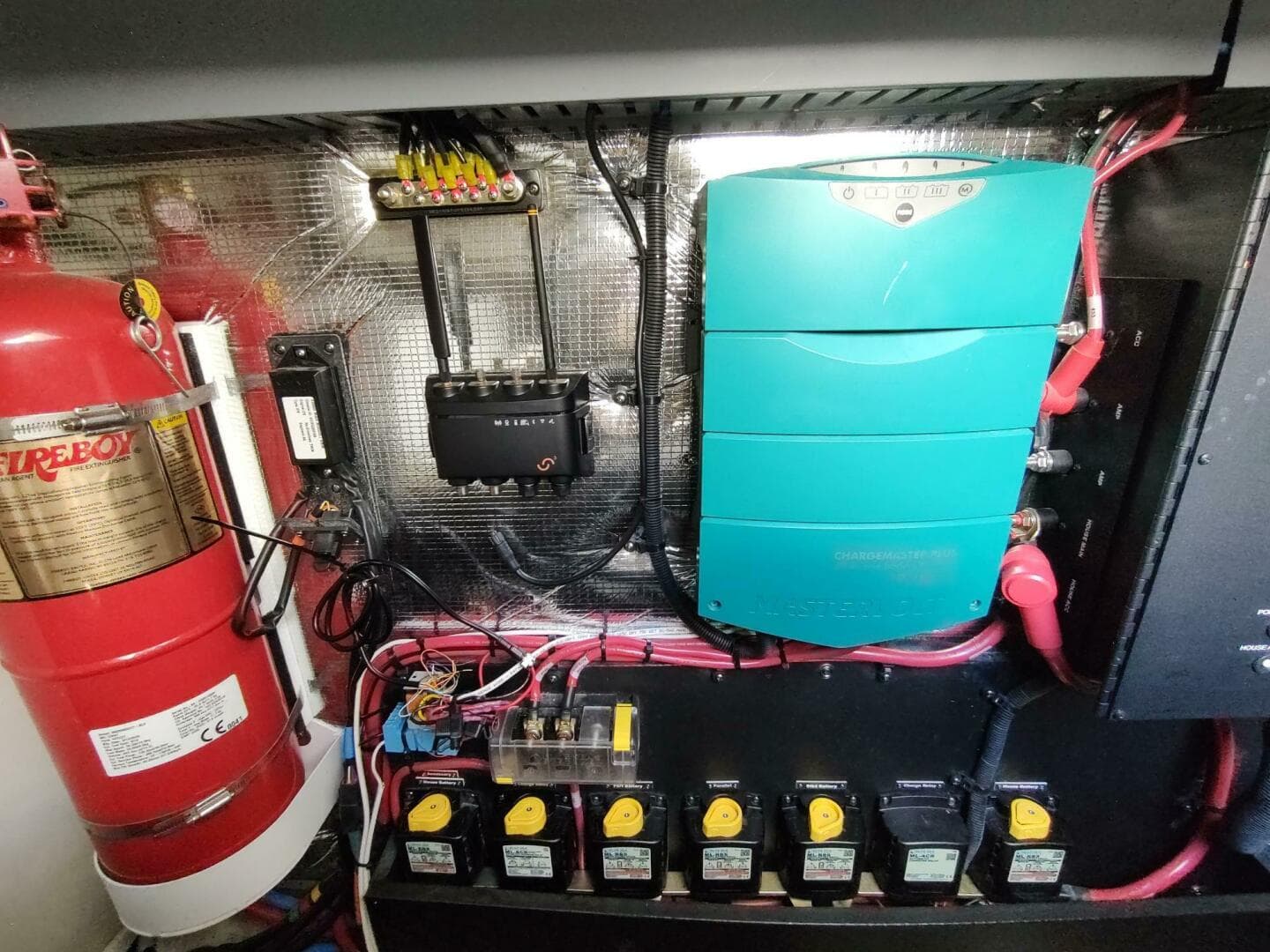 2021 Regal 42 Fly — photo 81