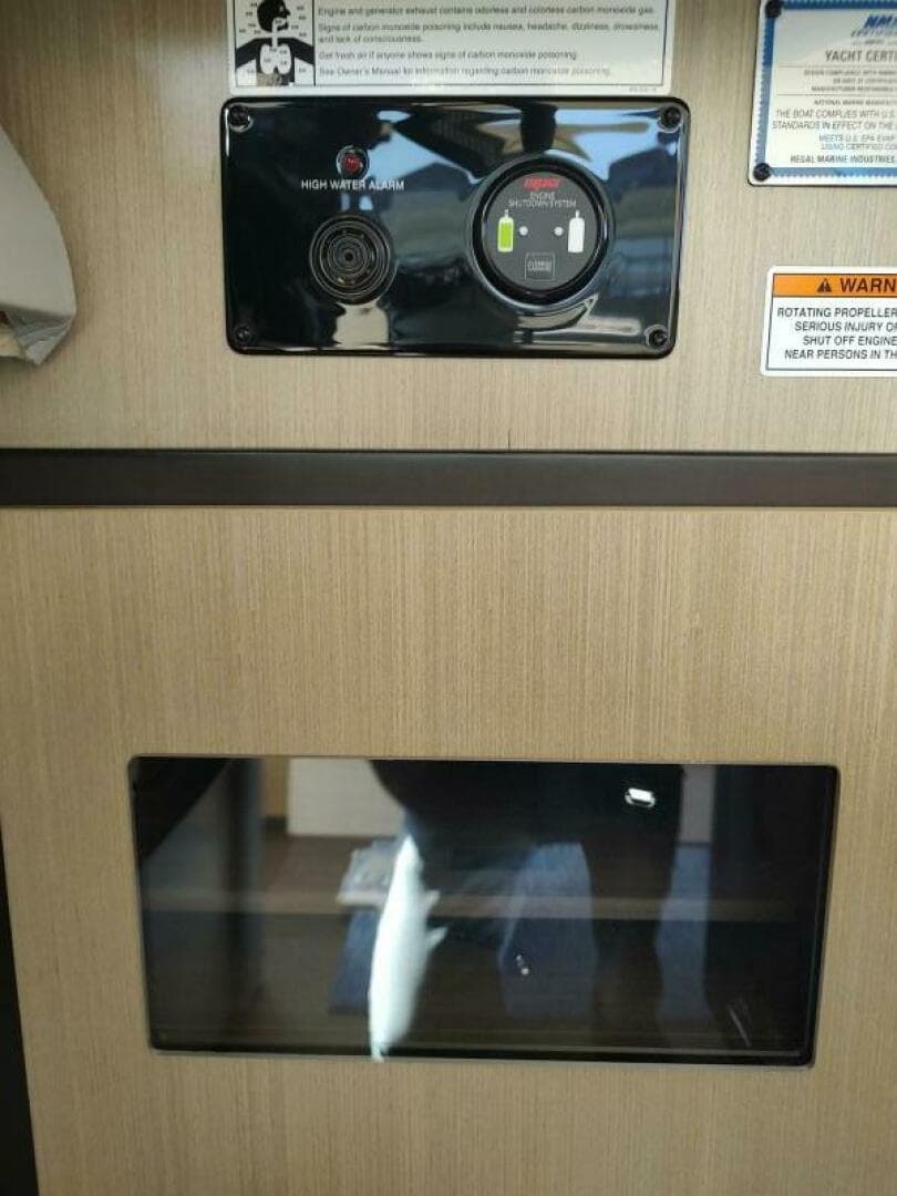 2021 Regal 42 Fly — photo 77