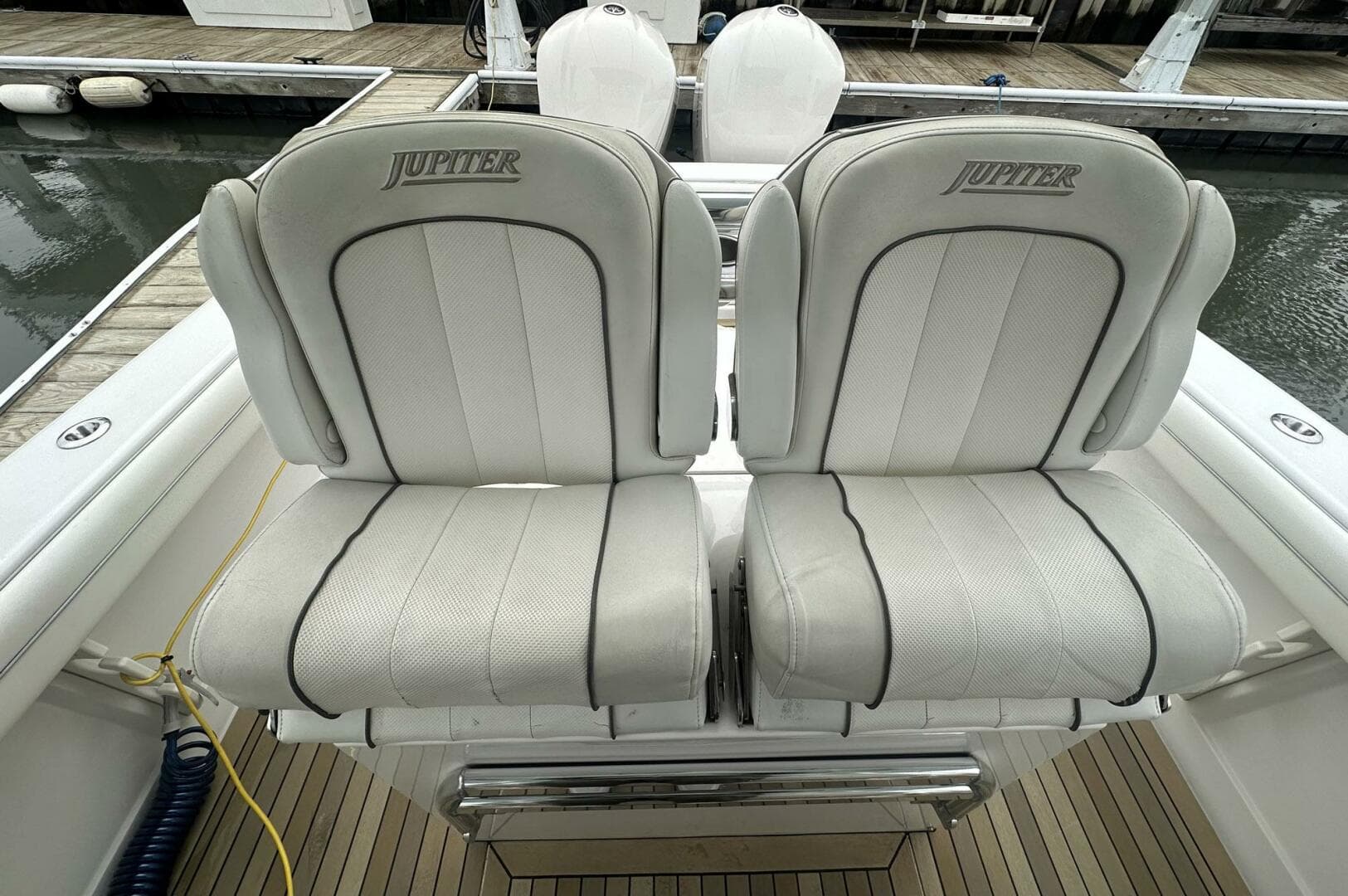 2013 Jupiter Center Console — photo 14