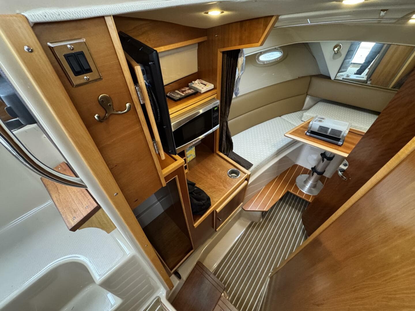 2014 Cutwater 28 — photo 11