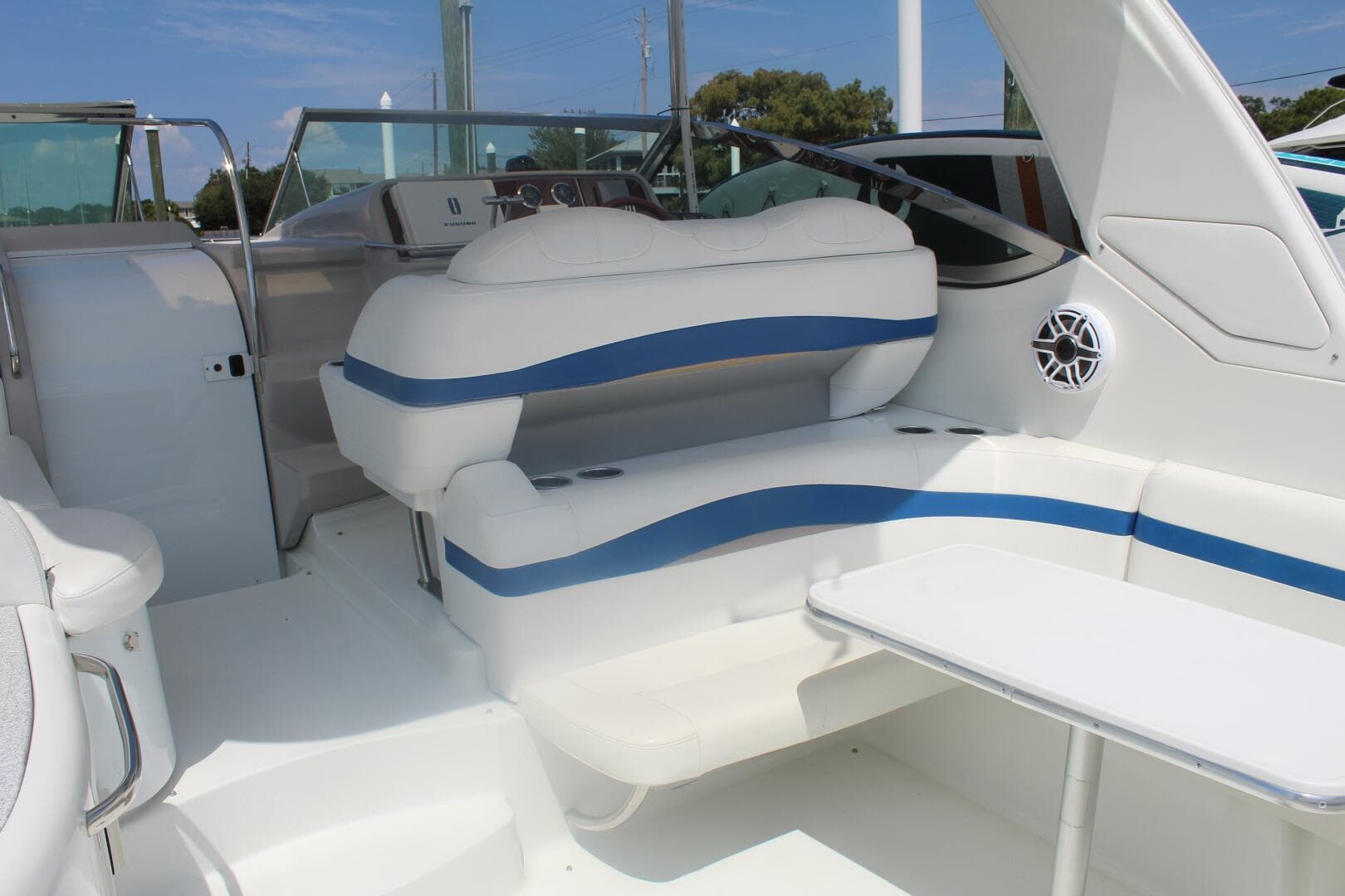 2004 Formula 40 Performance Cruiser — photo 11