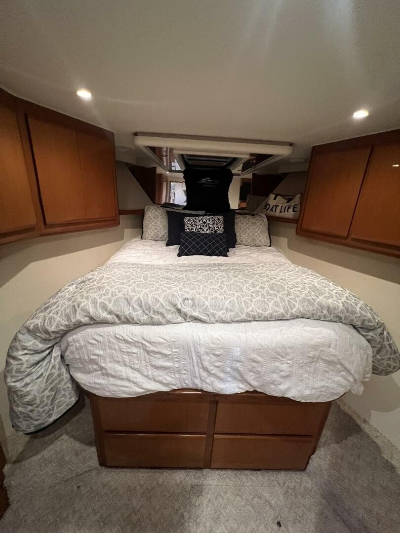 1999 Viking 60 Cpmy — photo 58