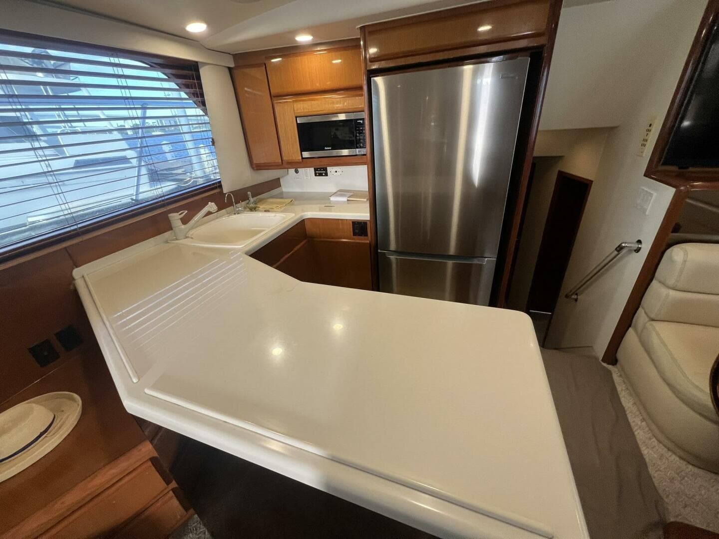 1999 Viking 60 Cpmy — photo 44