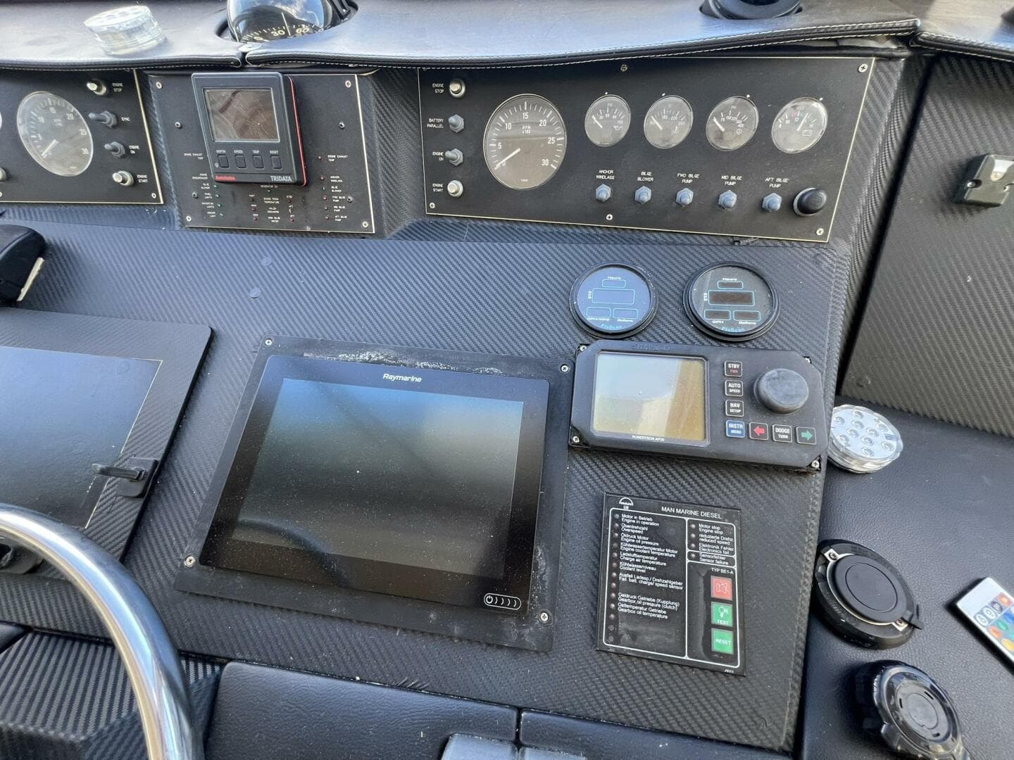 1999 Viking 60 Cpmy — photo 38