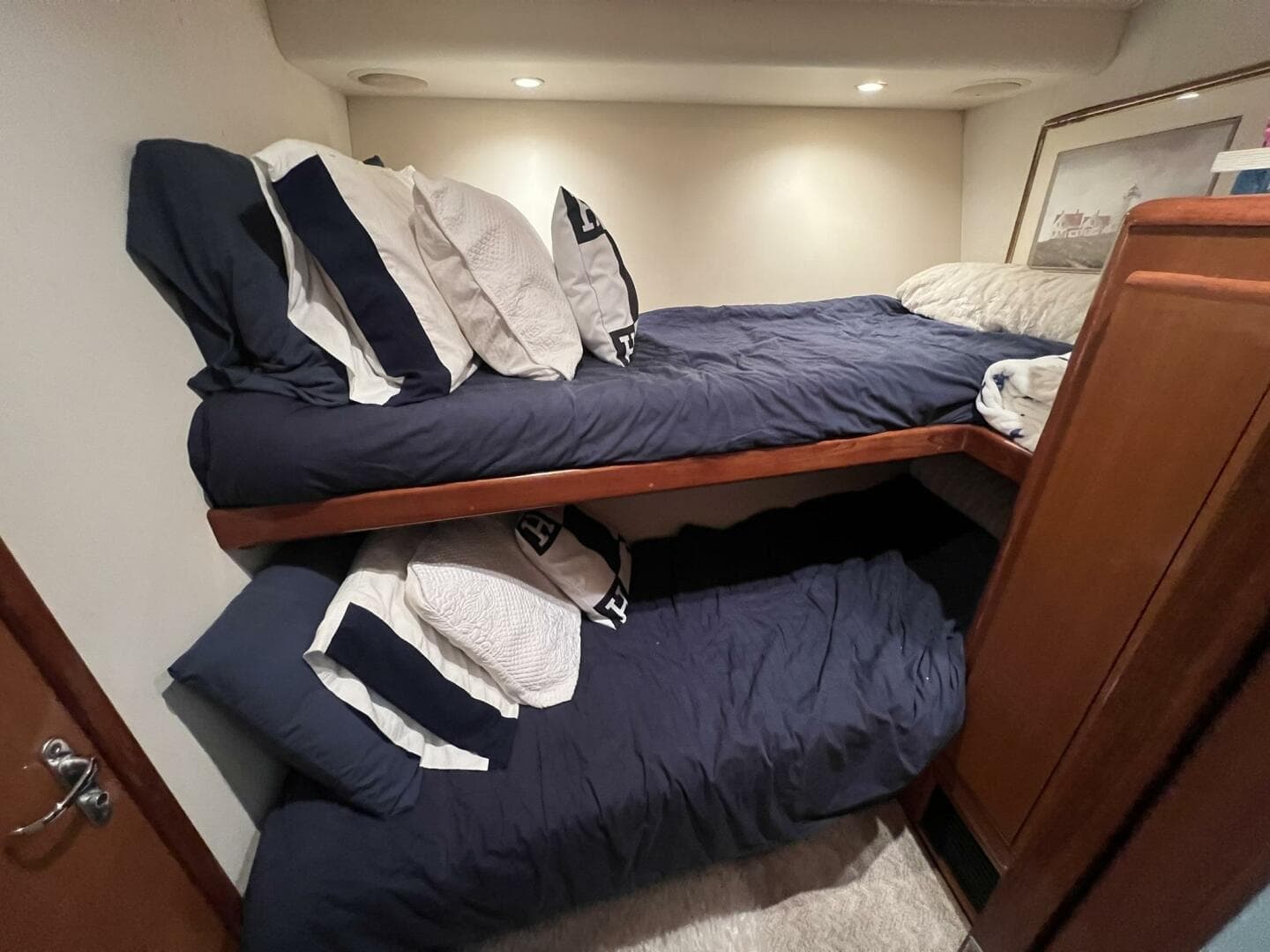 1999 Viking 60 Cpmy — photo 51