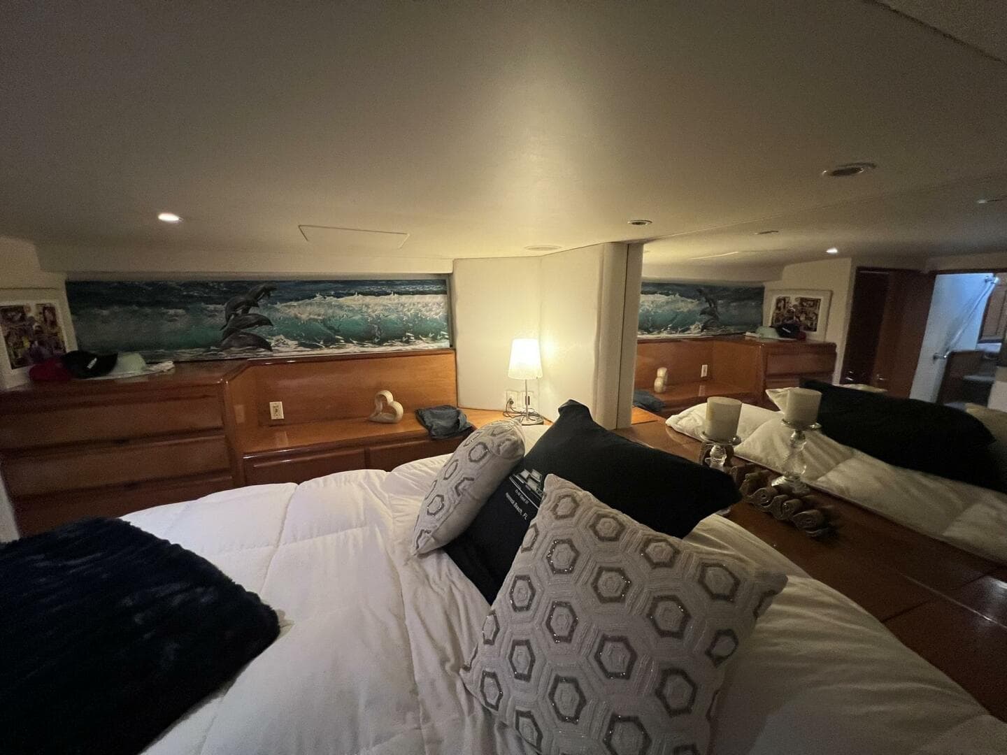 1999 Viking 60 Cpmy — photo 63