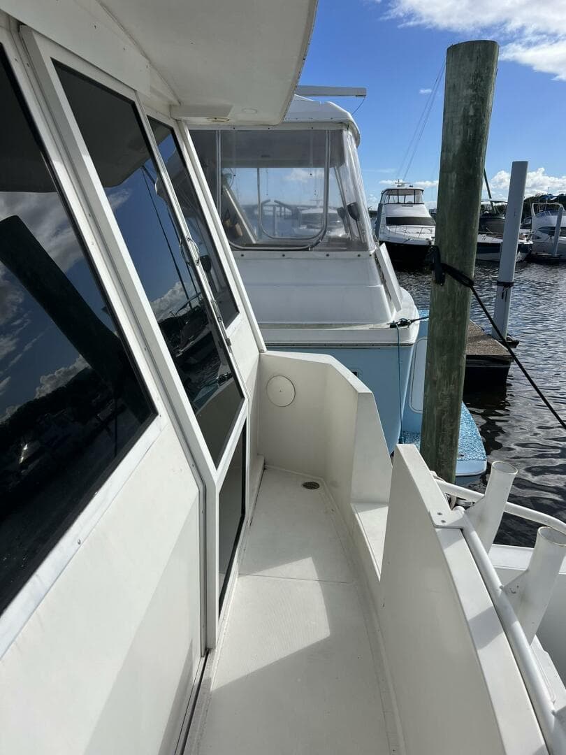 1999 Viking 60 Cpmy — photo 19