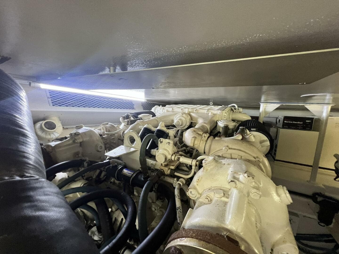 1999 Viking 60 Cpmy — photo 74