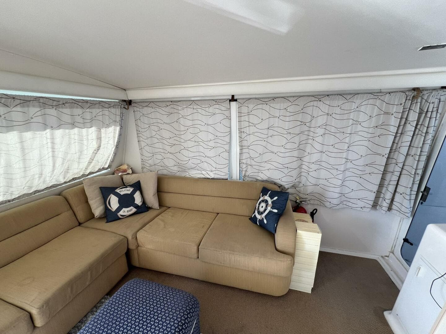 1999 Viking 60 Cpmy — photo 25