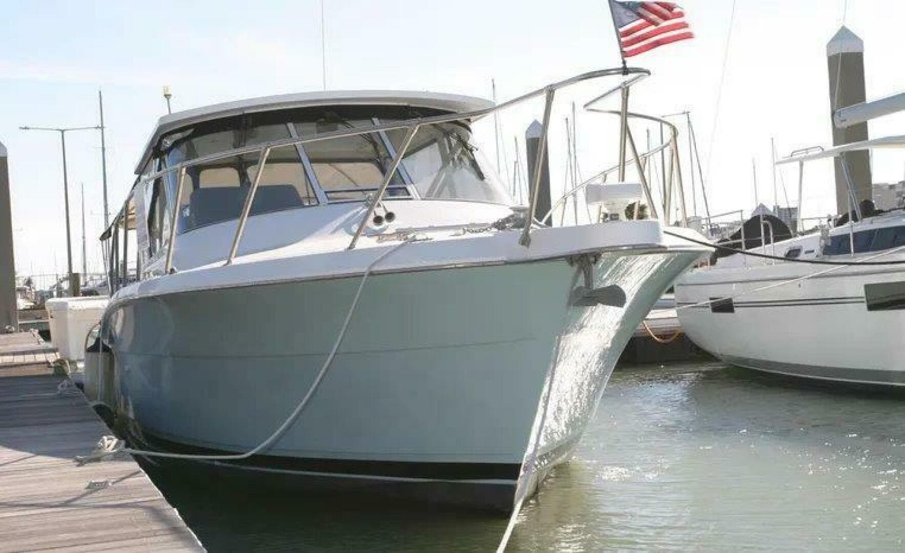 1996 Hatteras 39 Sport Express — photo 3