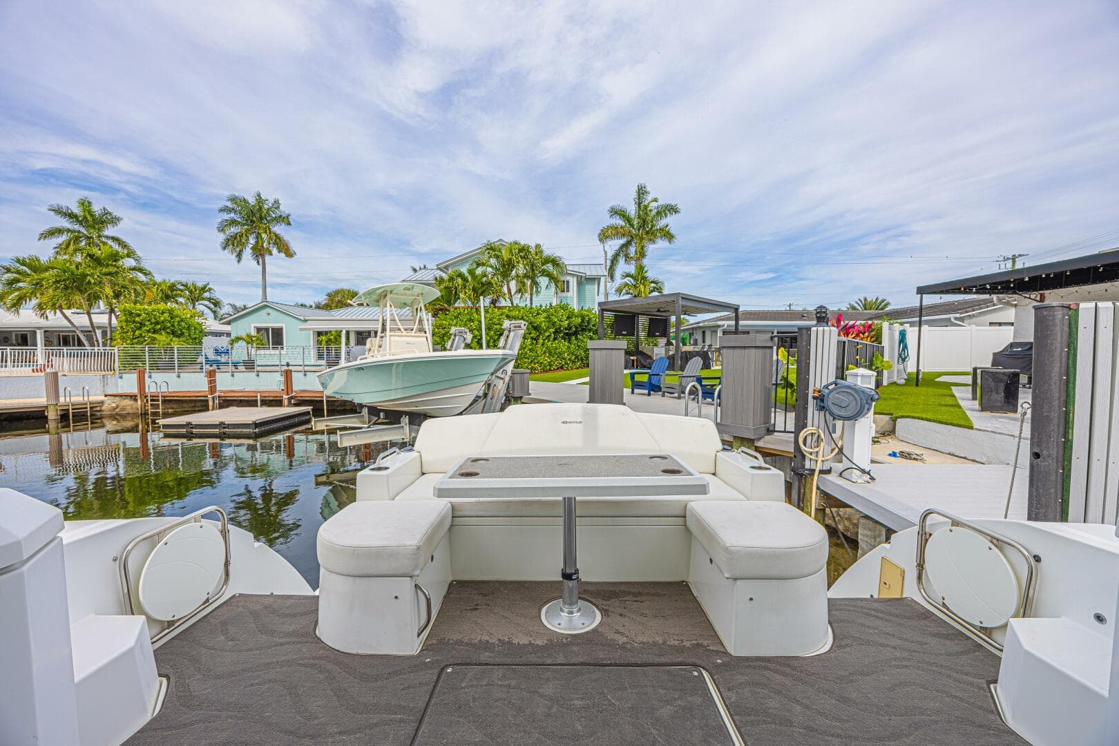 2012 Cruisers Yachts 48 Cantius — photo 13