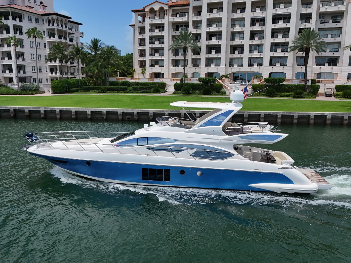 2012 Azimut 64 Flybridge — photo 23