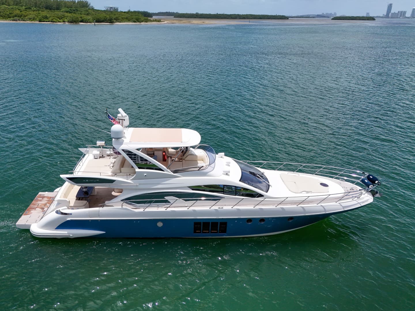 2012 Azimut 64 Flybridge — photo 10