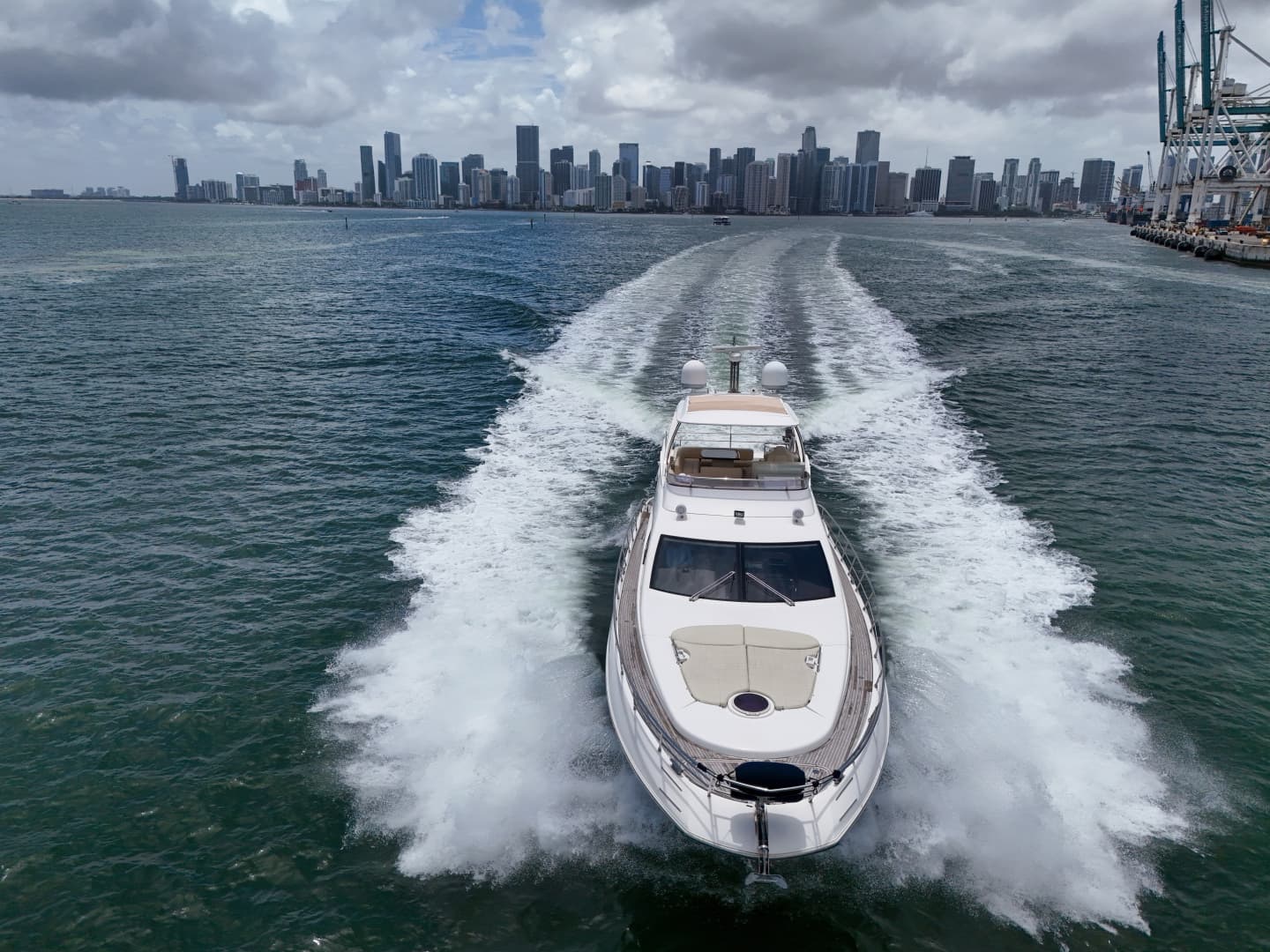 2012 Azimut 64 Flybridge — photo 27