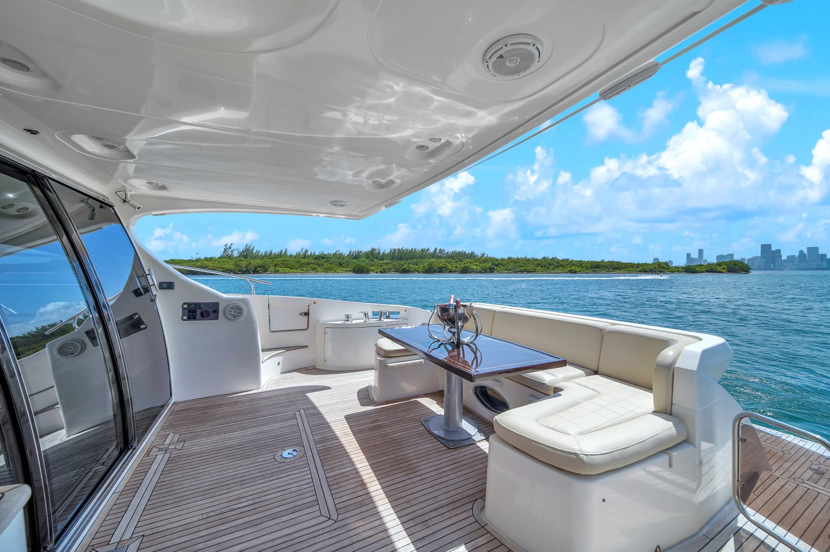 2012 Azimut 64 Flybridge — photo 53
