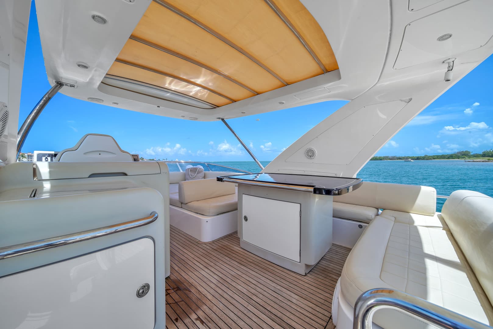 2012 Azimut 64 Flybridge — photo 41