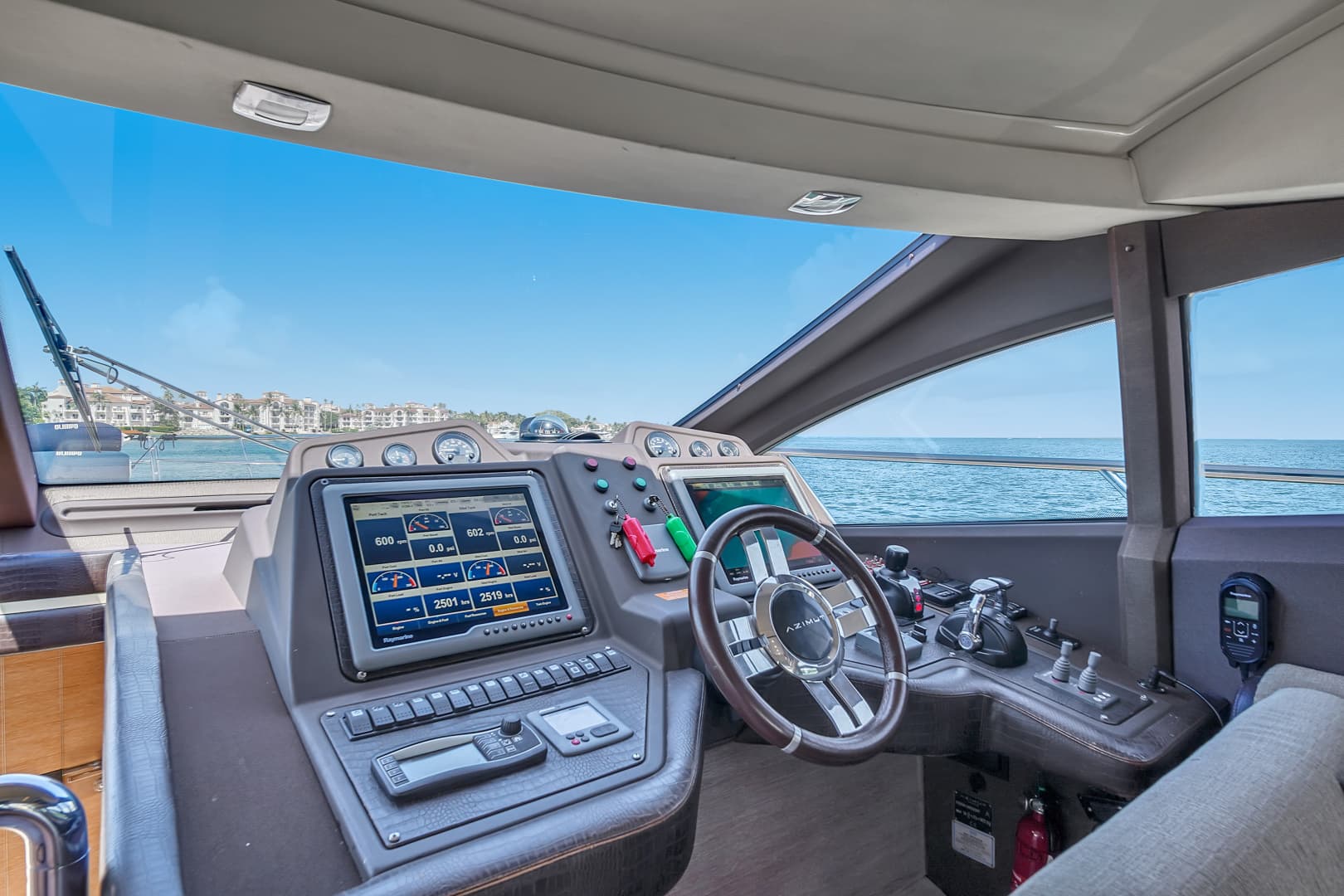 2012 Azimut 64 Flybridge — photo 73