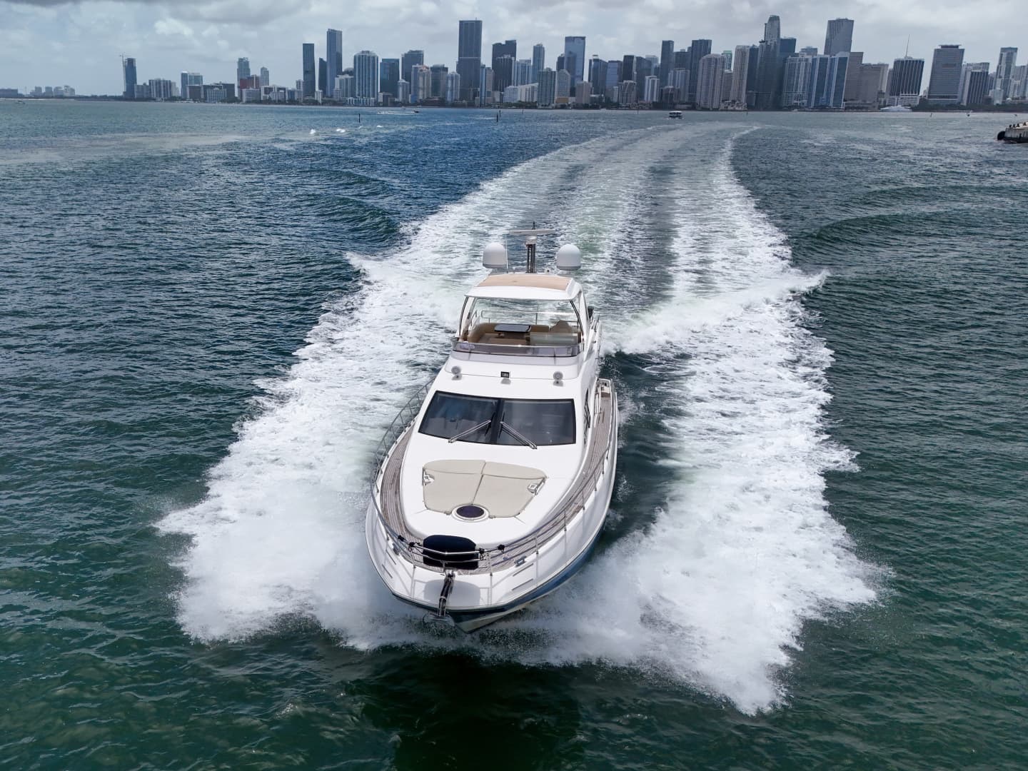 2012 Azimut 64 Flybridge — photo 28