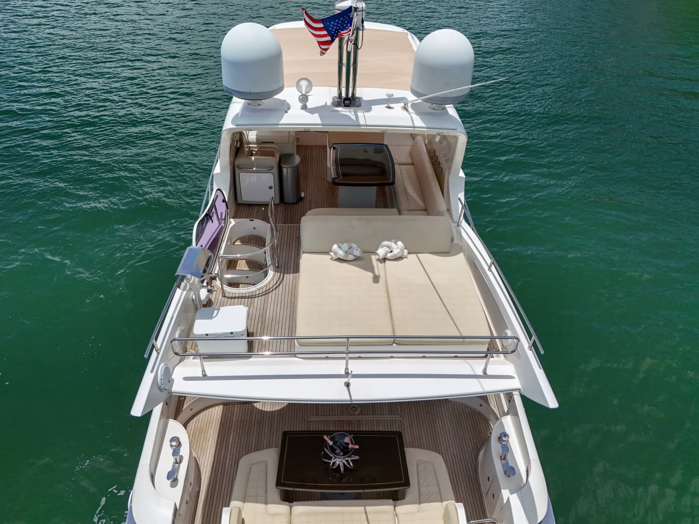 2012 Azimut 64 Flybridge — photo 19