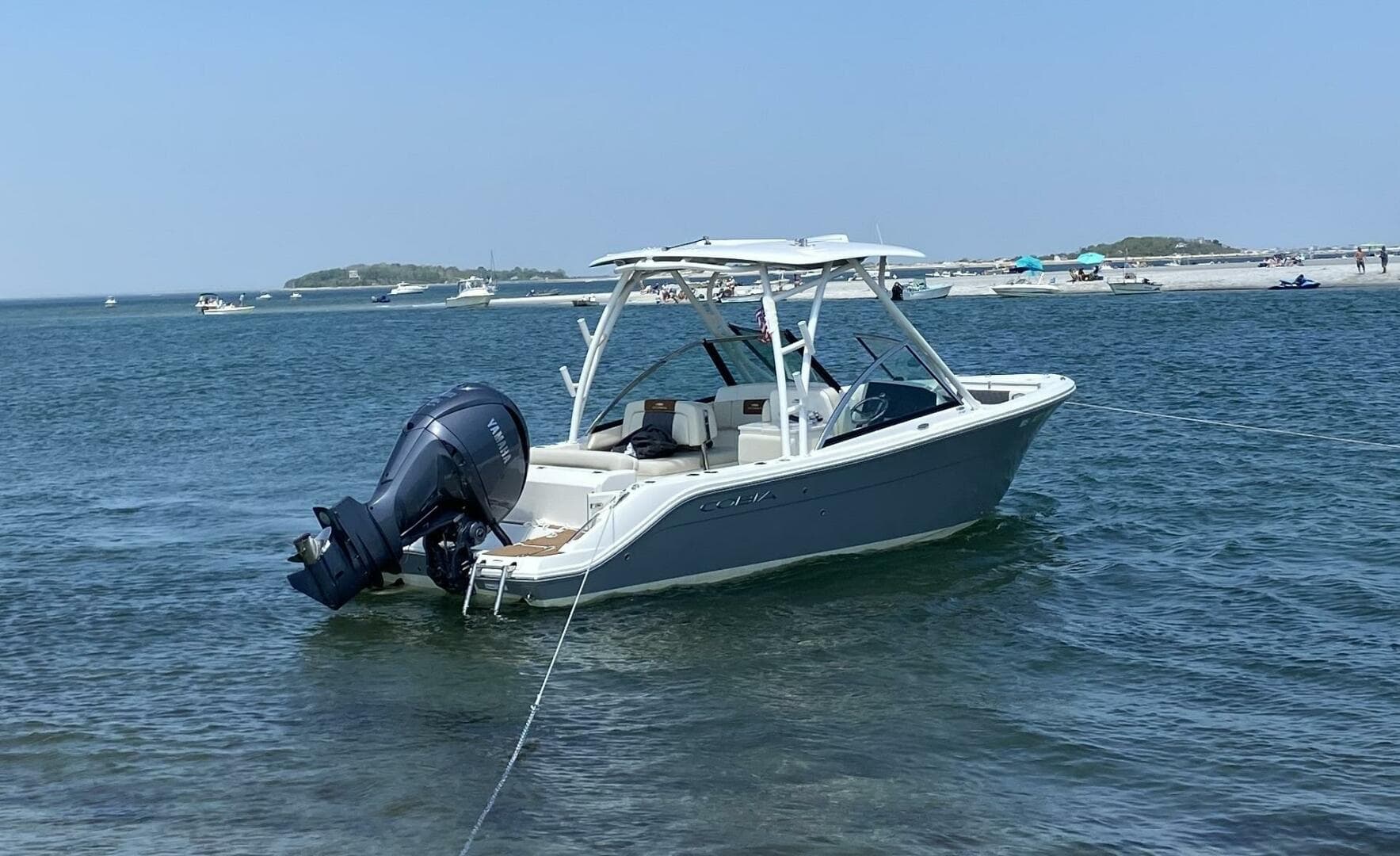 2022 Cobia 240 DC — photo 11