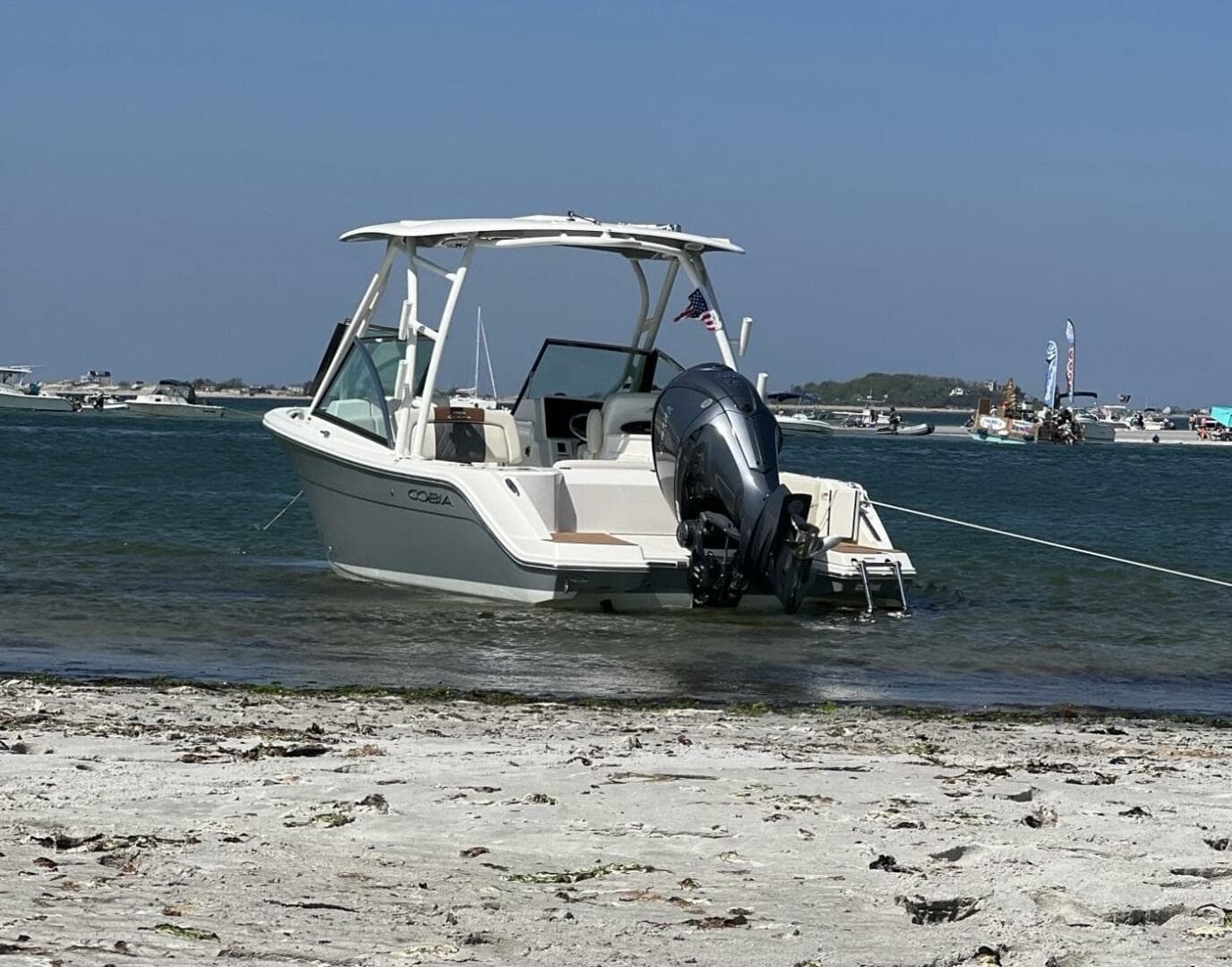2022 Cobia 240 DC — photo 8