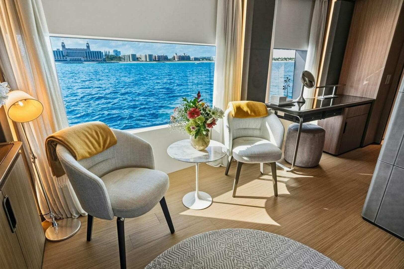 2018 Custom Line 120 — photo 75