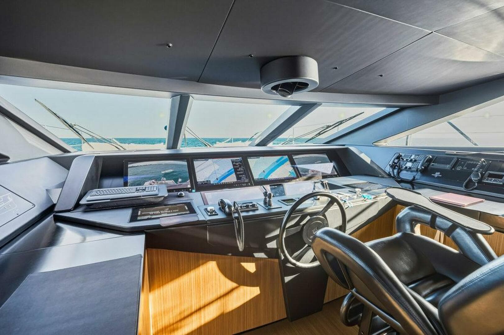 2018 Custom Line 120 — photo 50