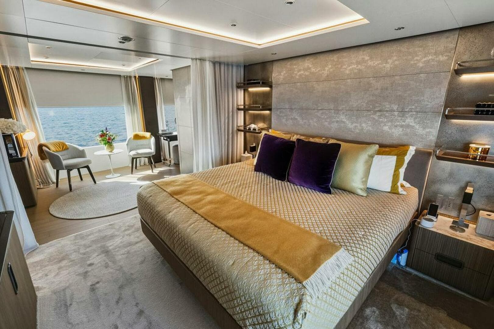 2018 Custom Line 120 — photo 76