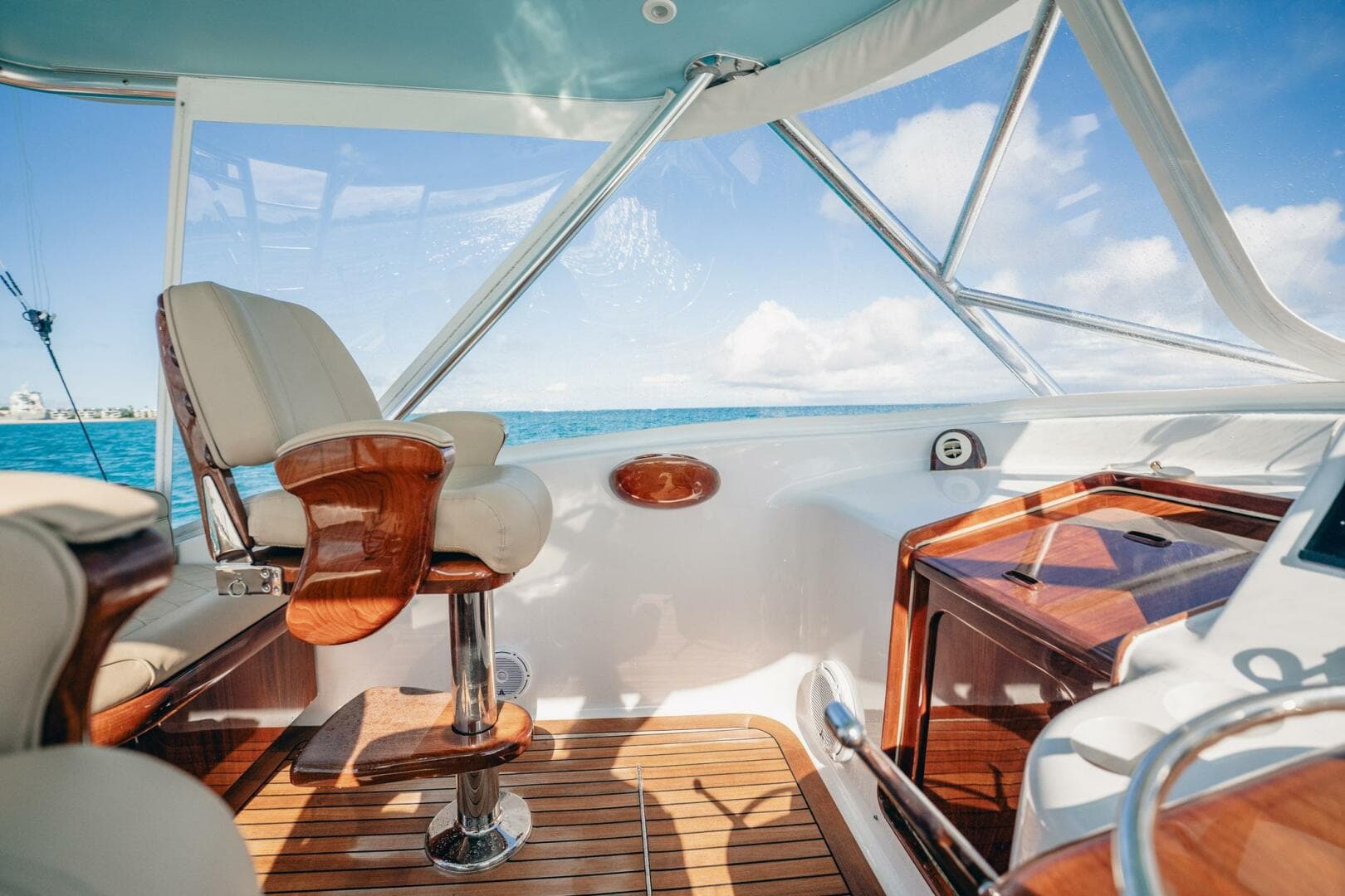 2015 Winter Custom Yachts W-18 — photo 34