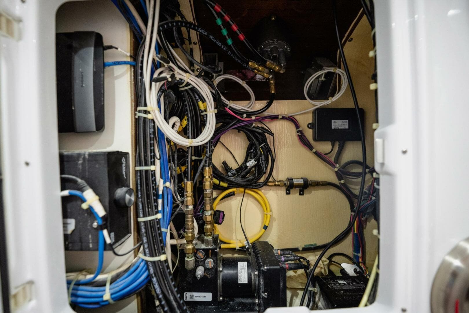 2015 Winter Custom Yachts W-18 — photo 76