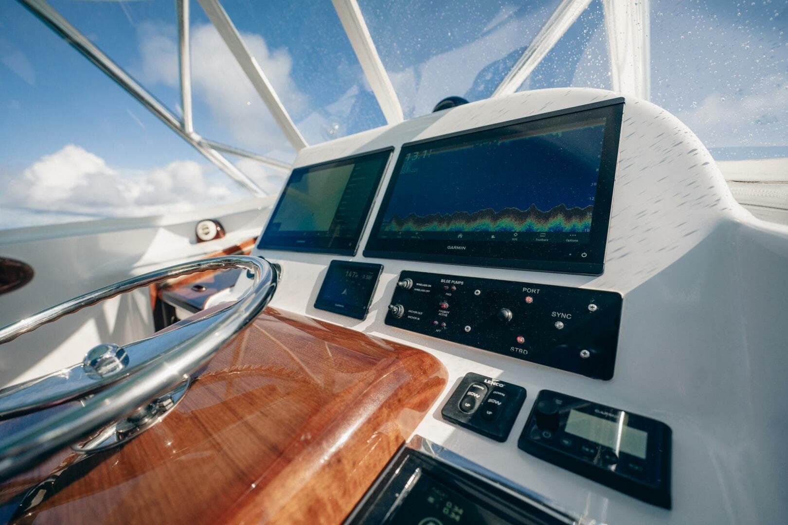 2015 Winter Custom Yachts W-18 — photo 37