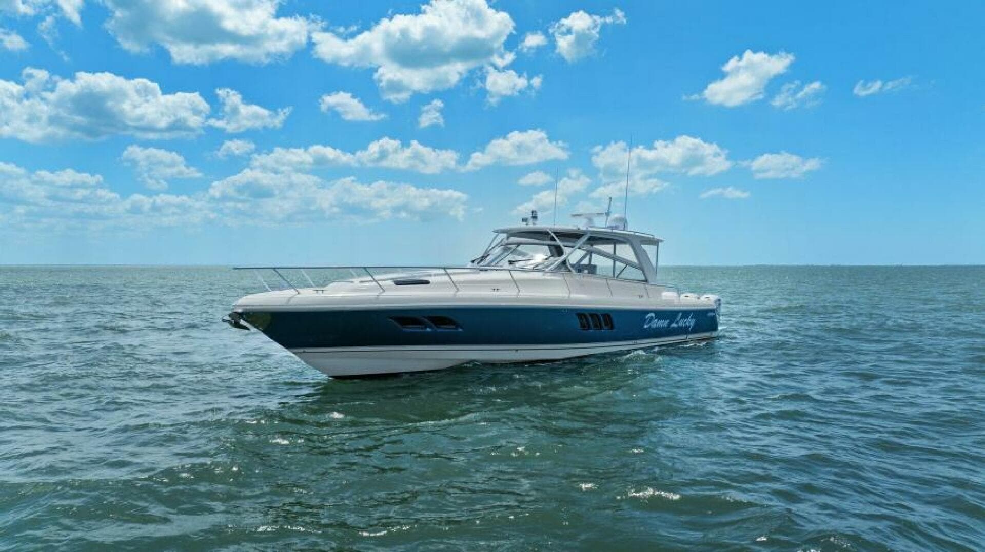 2019 Intrepid 475 Sport Yacht — photo 50