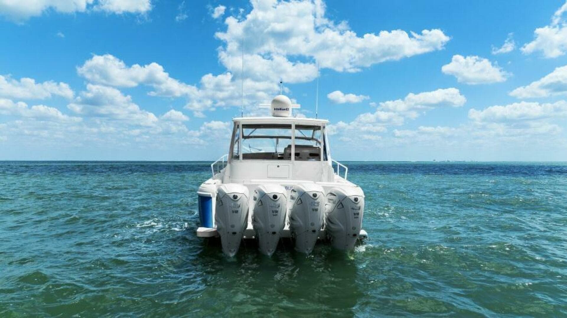 2019 Intrepid 475 Sport Yacht — photo 46