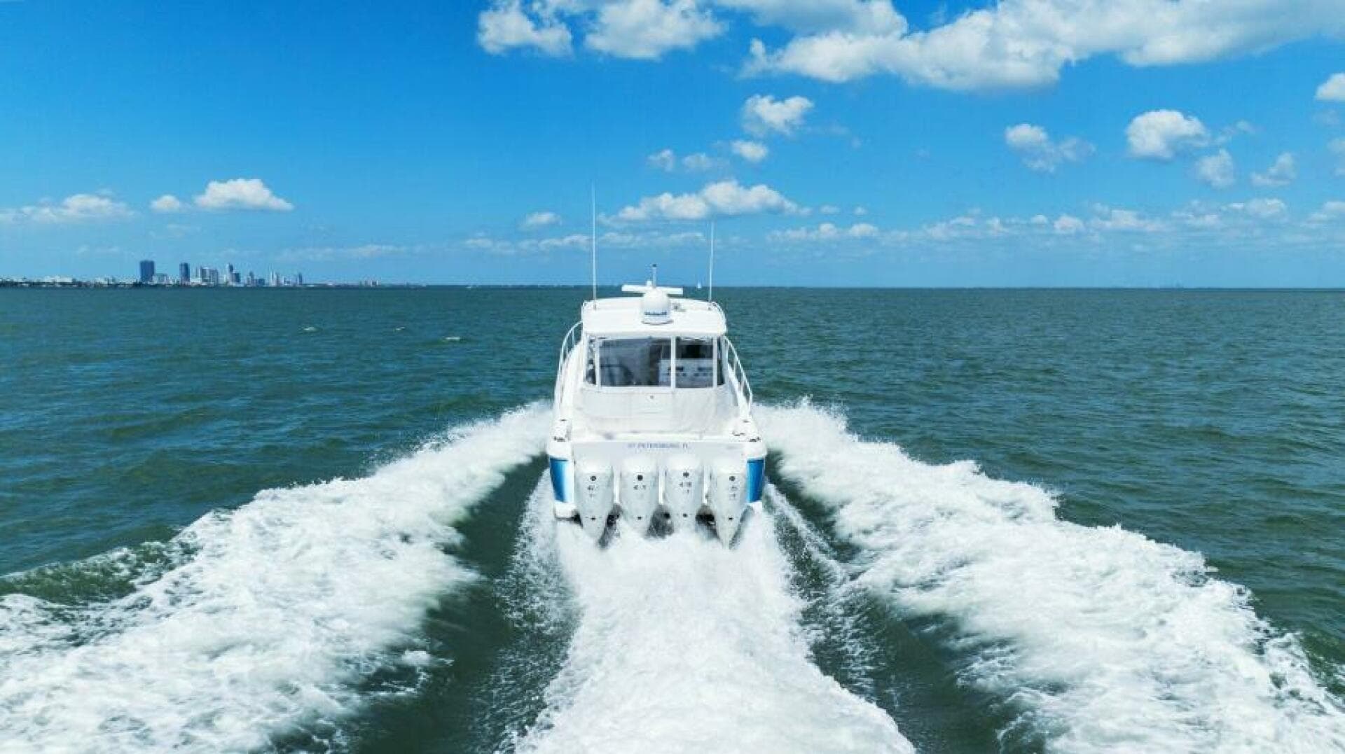 2019 Intrepid 475 Sport Yacht — photo 43