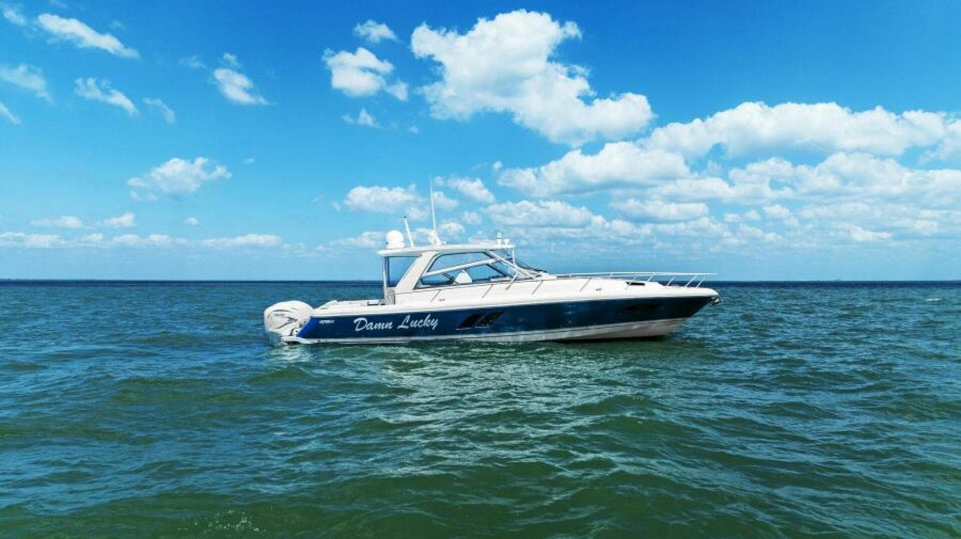 2019 Intrepid 475 Sport Yacht — photo 48