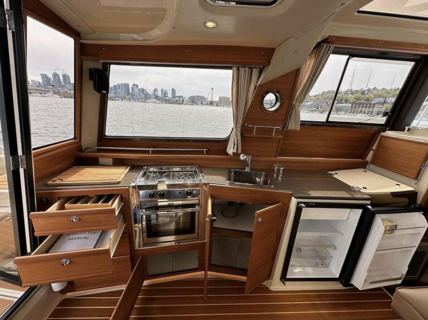 2021 Ranger Tugs R-29 S — photo 20